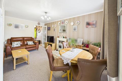 22 Aspen Drive, Quedgeley, Gloucester, GL2 4EN