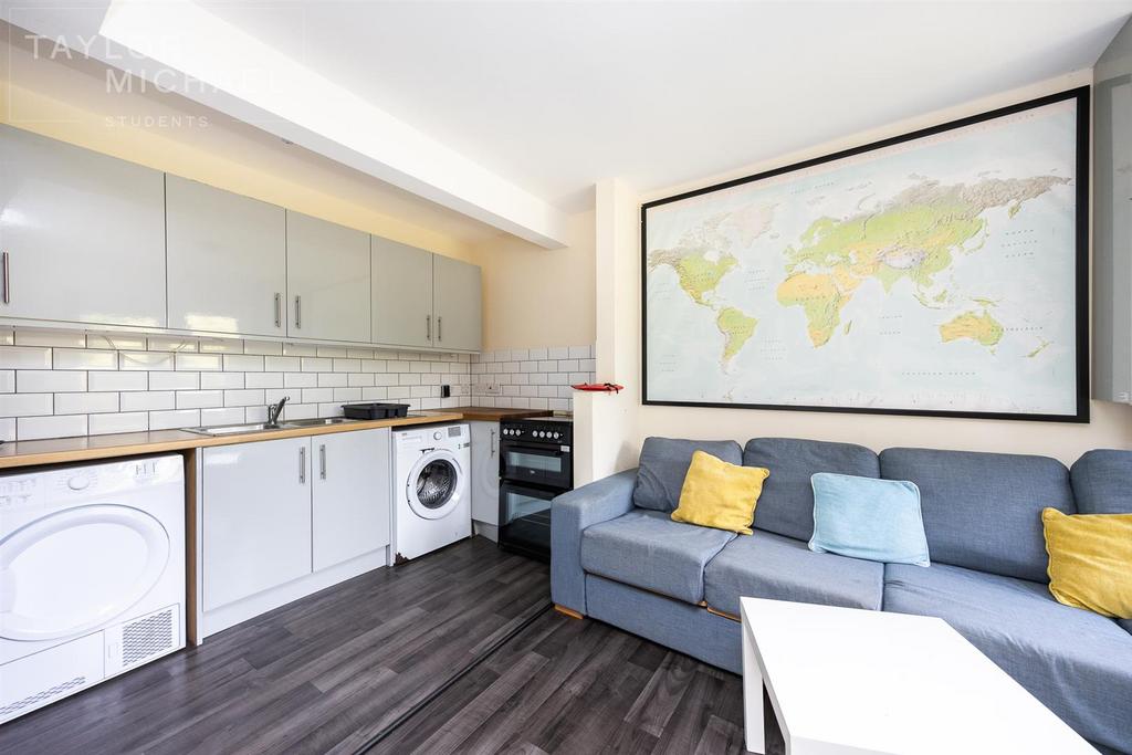 Livingroom/Kitchen