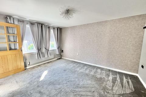 3 bedroom terraced house to rent, Woodward Close, Loughborough LE12