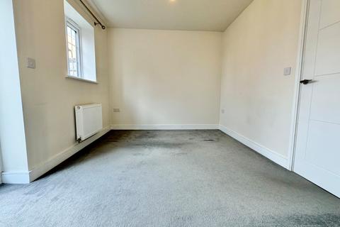 3 bedroom end of terrace house to rent, Trussell Way, Cawston, Rugby, Warwickshire, CV22