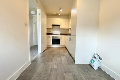 3 bedroom end of terrace house to rent, Trussell Way, Cawston, Rugby, Warwickshire, CV22