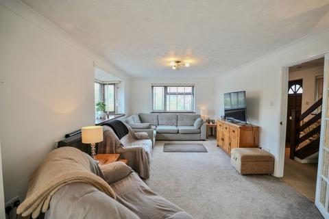 5 bedroom detached house for sale, Henry Blogg Road, Cromer, NR27