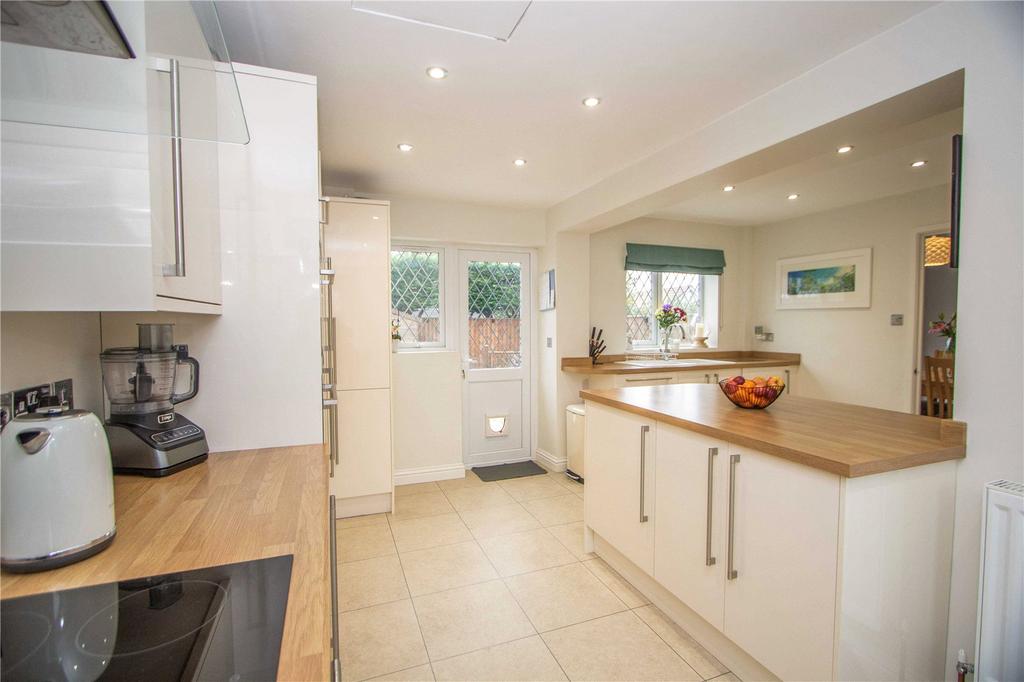 Kitchen/Breakfast Rm