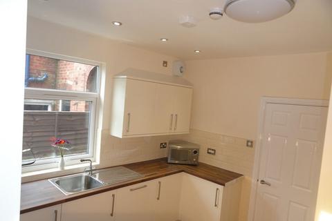 7 bedroom house share to rent, 14 Thompson Road, Ecclesall