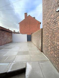 undefined, Liverpool L12
