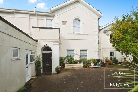 Villa Paradiso, Torquay