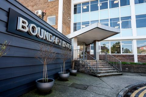 Office to rent, Boston Rd London W7 2QE