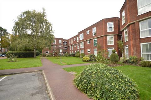 2 bedroom apartment to rent, Queens Court, Ellesmere Road, WEYBRIDGE