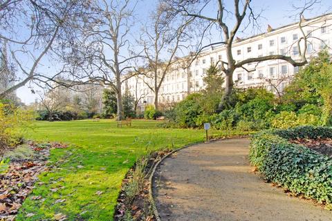 2 bedroom flat to rent, Warwick Square, London, SW1V