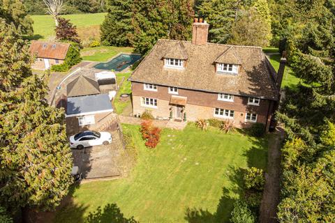 5 bedroom detached house for sale, East Street, Crawley RH10