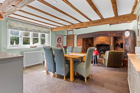 5 bedroom detached house for sale, East Street, Crawley RH10