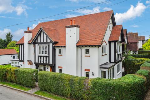 undefined, The Greenway, Gerrards Cross, Buckinghamshire, SL9