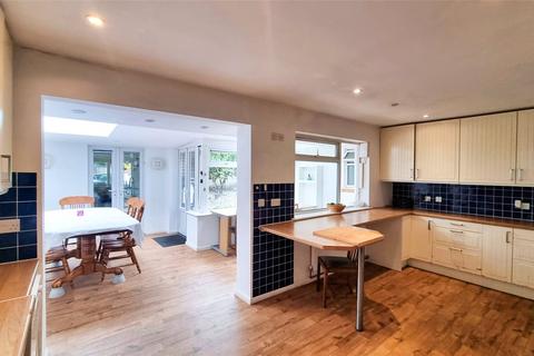 undefined, (Kennel Lane), Hookwood, Surrey, RH6