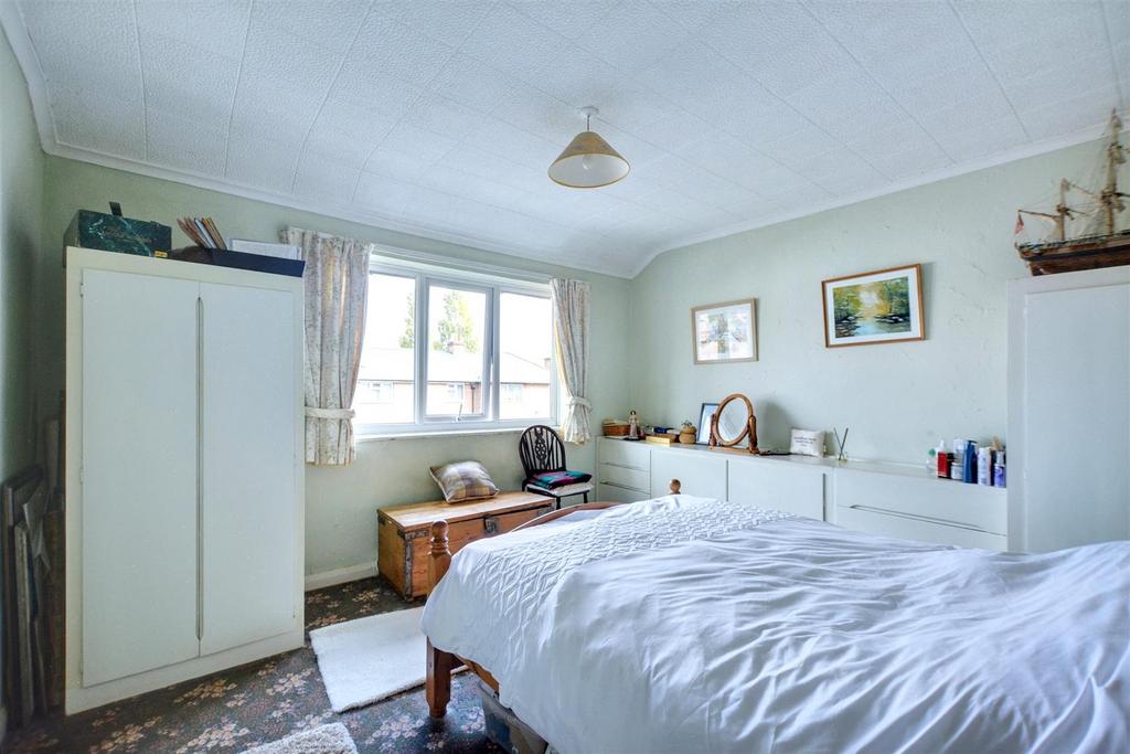 Bedroom 1 1.jpeg