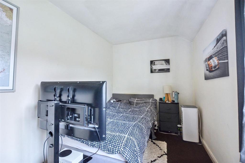 Bedroom 3 1.jpeg