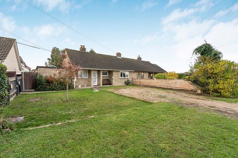 undefined, Pear Tree Close, Fenstanton, Cambridgeshire.