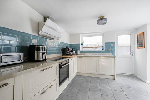 undefined, Pear Tree Close, Fenstanton, Cambridgeshire.