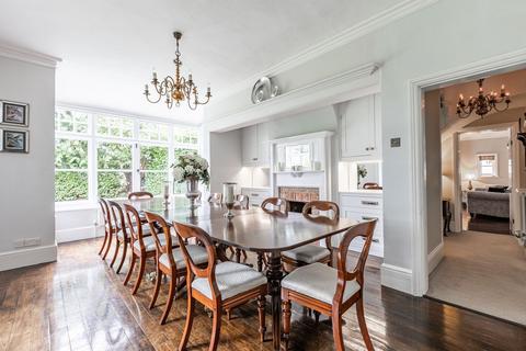 undefined, Beautiful Edwardian Residence in Watlington - Spacious Grounds and Ideal for Commuting to London