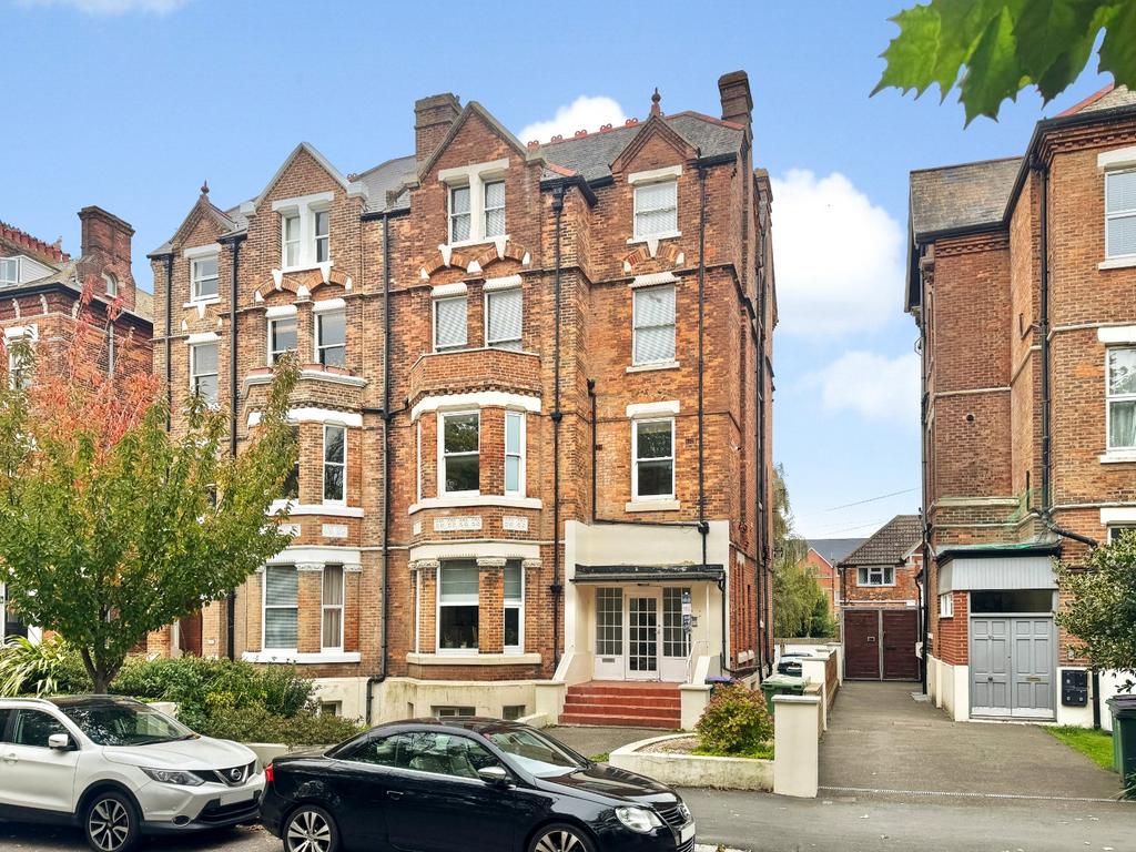 Castle Hill Avenue