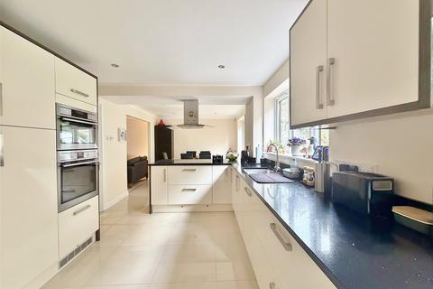 4 bedroom detached house for sale, Albion Way, Verwood, Dorset, BH31