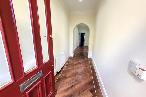 undefined, Lansdowne Road, Bedford