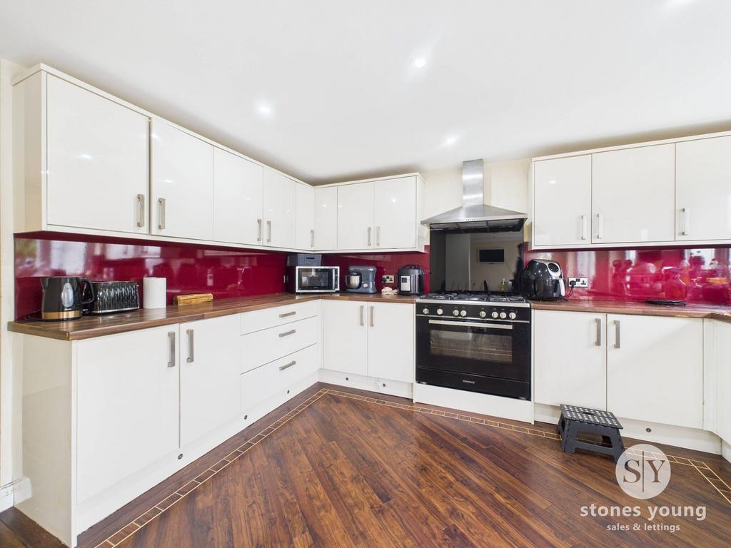 Kitchen / Diner
