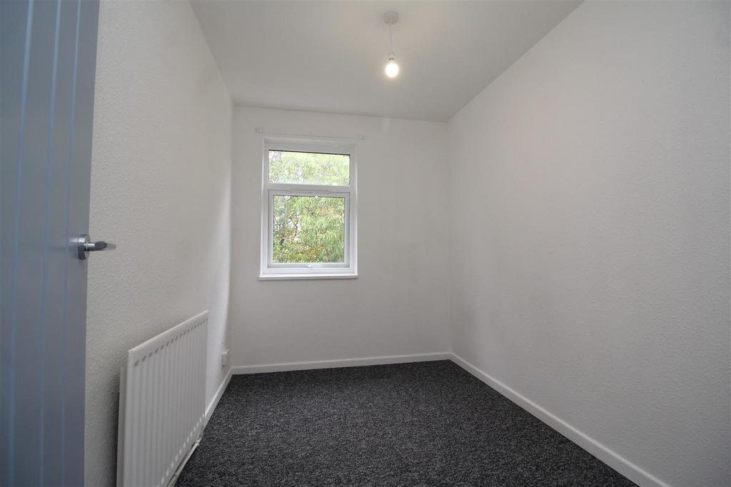 Bedroom 3 .JPG