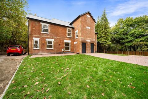 4 bedroom semi-detached house for sale, Aldon Lane, West Malling ME19