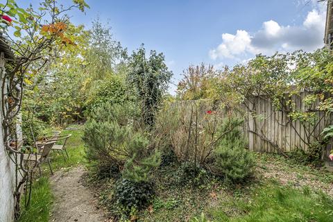 undefined, Meadlands Drive, Richmond, TW10