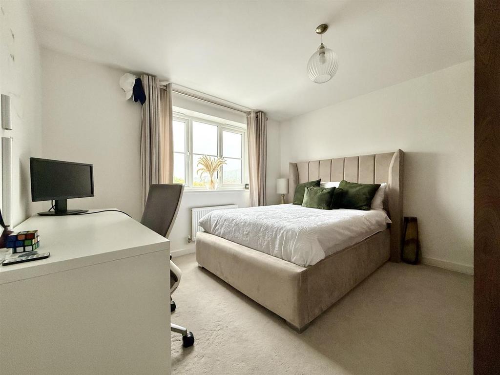 Bedroom4.jpg