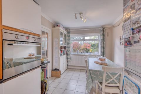 4 bedroom semi-detached house for sale, Martley Road, Lower Broadheath, WR2