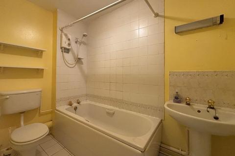 undefined, Flat 8, 110 Benhill Road, Sutton, Surrey, SM1 3RS