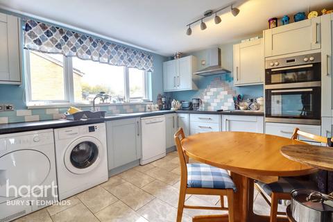 3 bedroom end of terrace house for sale, Fitzgerald Walk, Bury St Edmunds