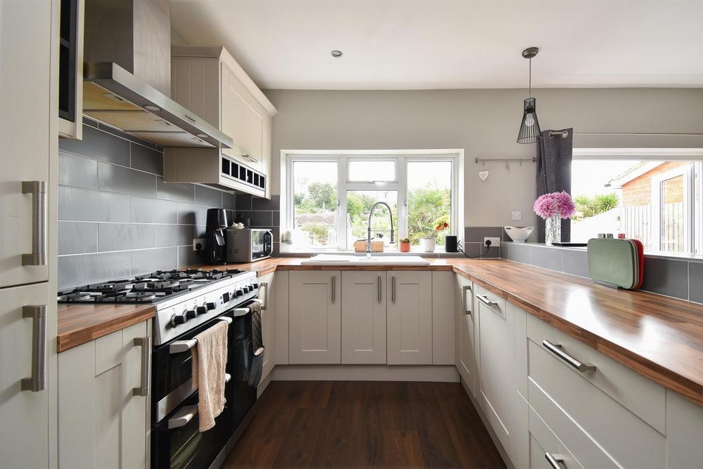 Kitchen diner