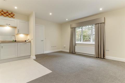 2 bedroom semi-detached bungalow for sale, Adel Manor Gardens, Adel, Leeds