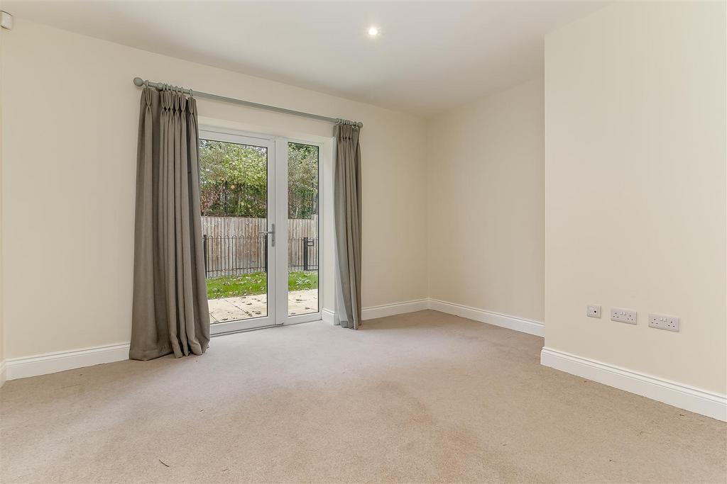 Bedroom 1 - B.jpg
