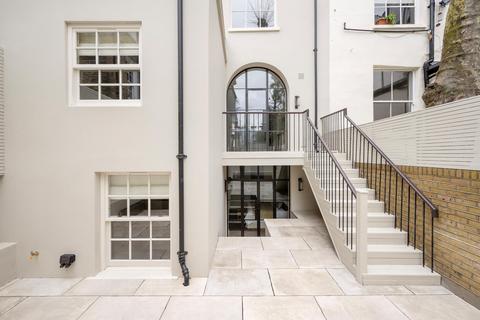 3 bedroom apartment for sale, Talbot Road, London W2