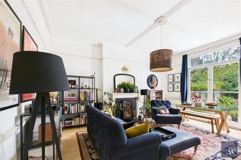 Kirkstall Road, London, SW2