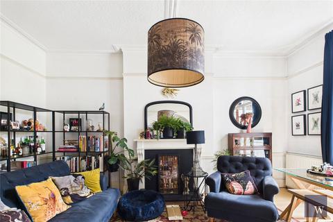 3 bedroom apartment for sale, Kirkstall Road, London, SW2