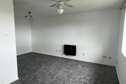 undefined, Lon Hedyn, Rhyl, LL18
