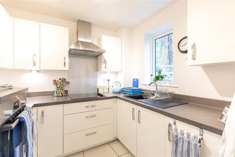3 bedroom detached bungalow for sale, Bath Road, Devizes, Wiltshire, SN10