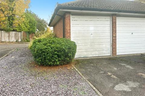 2 bedroom end of terrace house for sale, St. Michaels Court, Slough, Berkshire