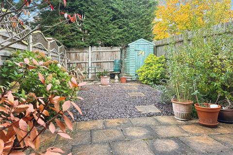 2 bedroom end of terrace house for sale, St. Michaels Court, Slough, Berkshire
