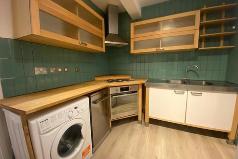 3 bedroom apartment to rent, Prince Of Wales Passage, London NW1