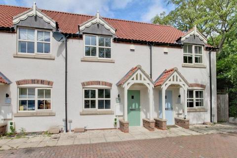 2 bedroom house to rent, Burton Fields, Driffield