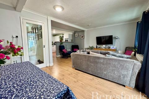 3 bedroom terraced house for sale, Erle Havard Road, West Bergholt, CO6