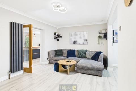 1 Common Road, Ingrave, Brentwood, CM13 3QL