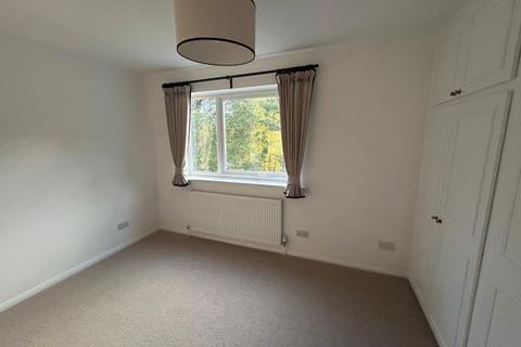 undefined, Rosetrees, Guildford GU1