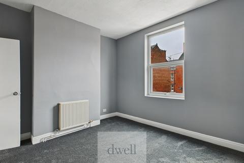 4 bedroom terraced house to rent, Crosby View, Holbeck, Leeds, LS11