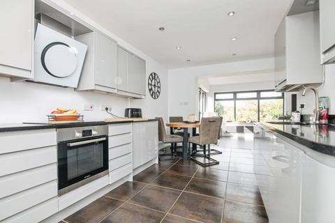3 bedroom semi-detached house for sale, Mount Road., Lanesfield, Wolverhampton